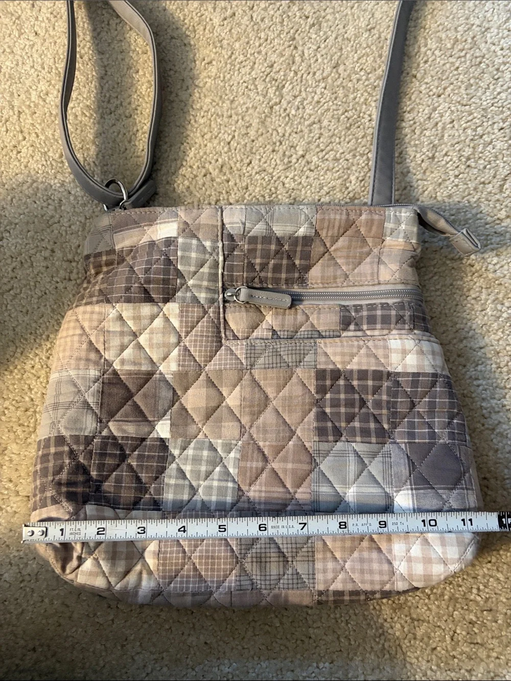 Donna Sharp Quilted Patchwork Plaid Crossbody Bag in Neutral Colors - NWOT